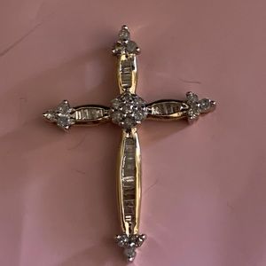 10k Diamond Gold Pendant